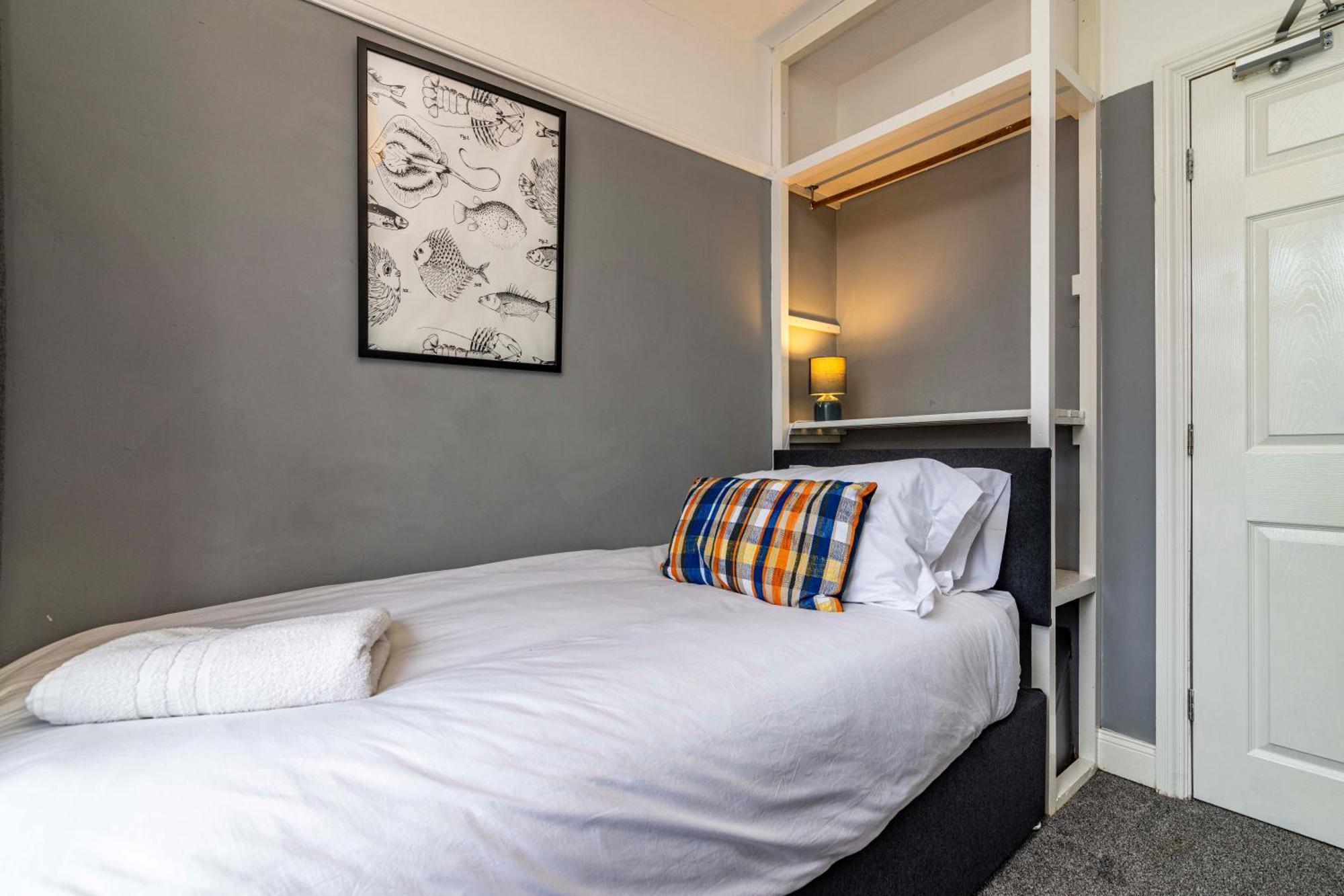 Lovely 4Bdr Home- Off Street Parking Sleeps 7 Nottingham Exteriér fotografie